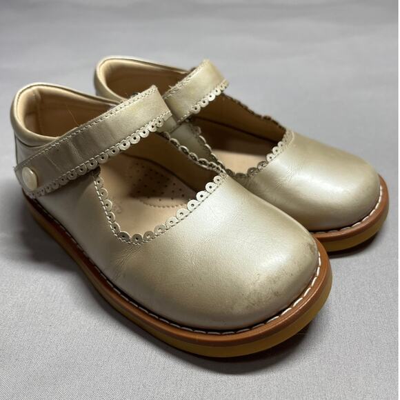 Elephantito Toddler Girls Shoes US size 9 Mary Jane Metallic Champagne Adj. - Picture 1 of 9